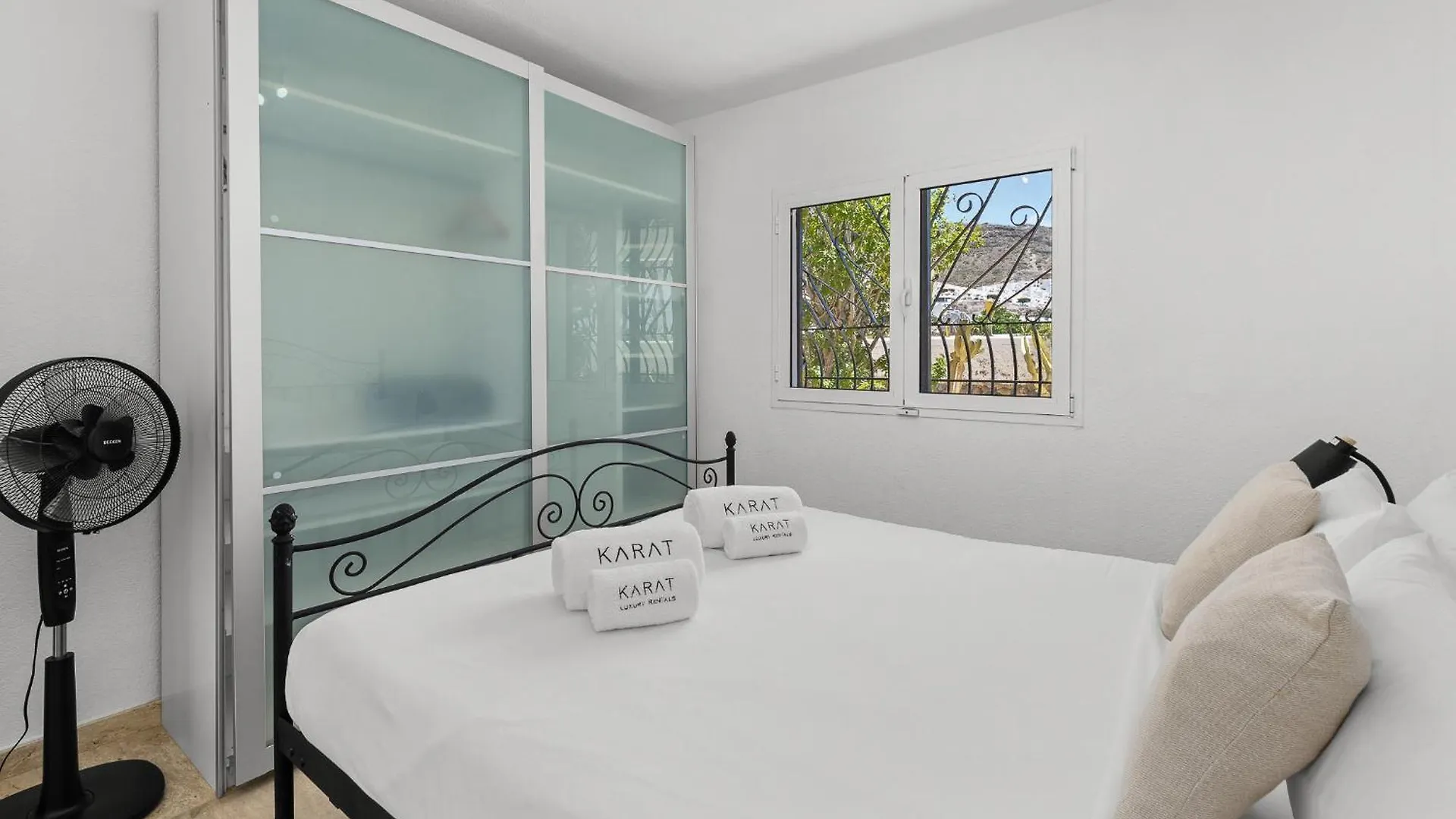 אדחה Karat Villa La Armonia