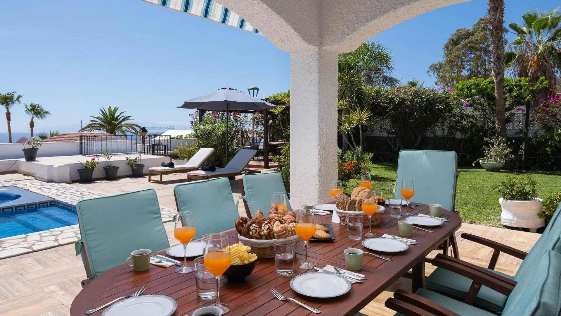 אדחה Karat Villa La Armonia
